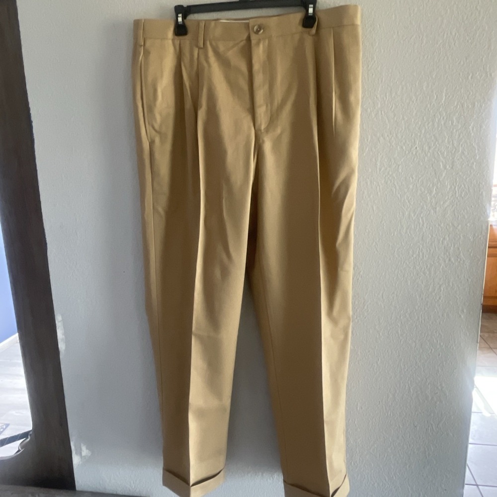 Lands End Outfitters Mens Darker Tan  Traditional Fit Pants 37 NWOT